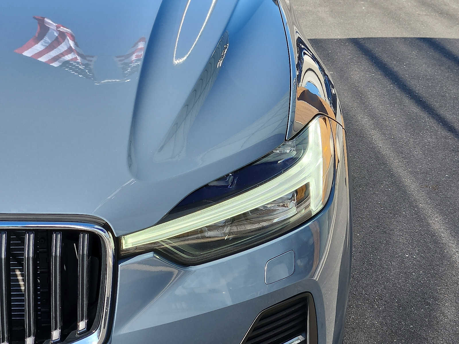 Certified 2023 Volvo XC60 B5 Core w/ Climate Package image 9