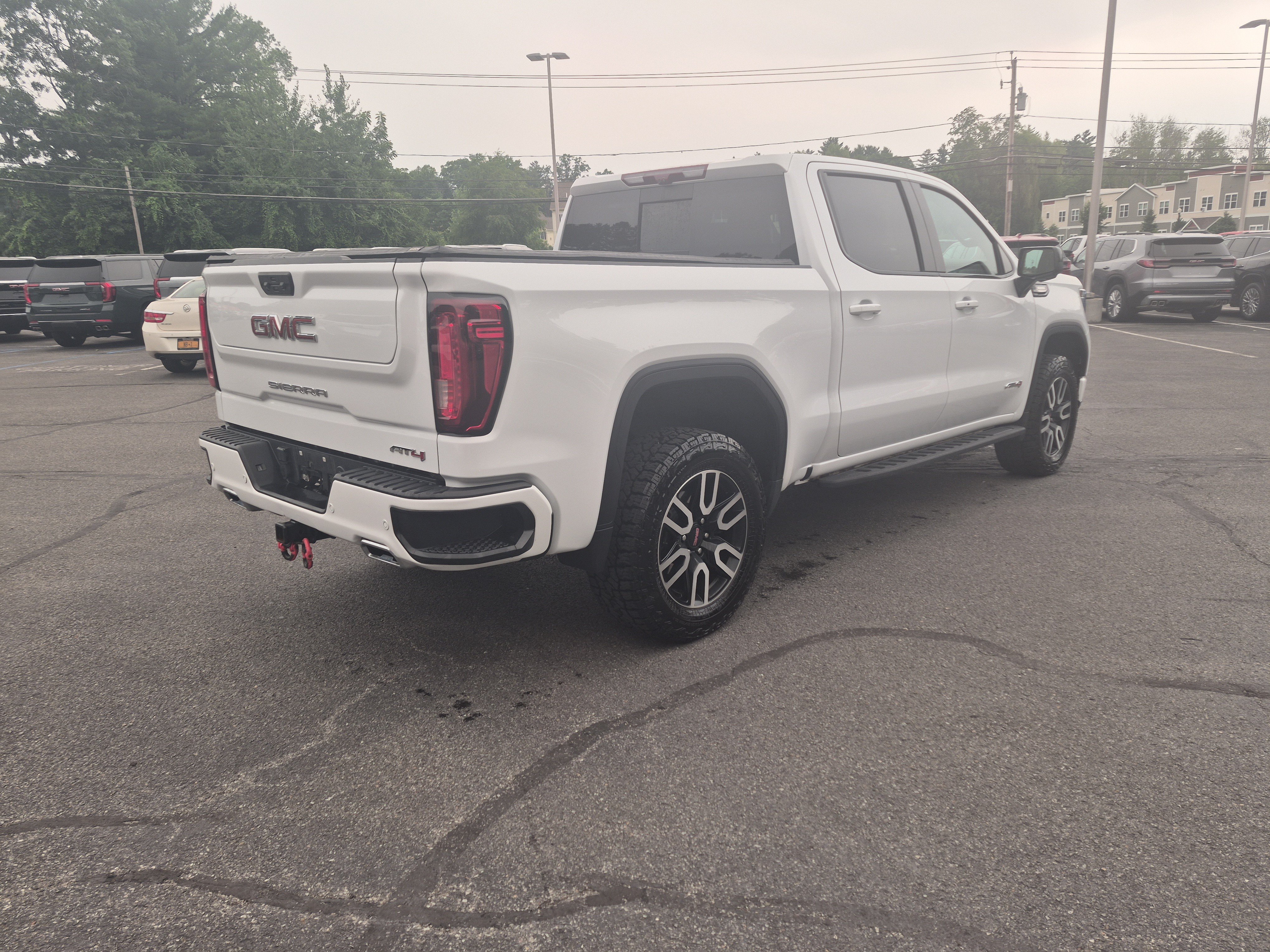 Certified 2023 GMC Sierra 1500 AT4 w/ Technology Package AWD/4WD image 5
