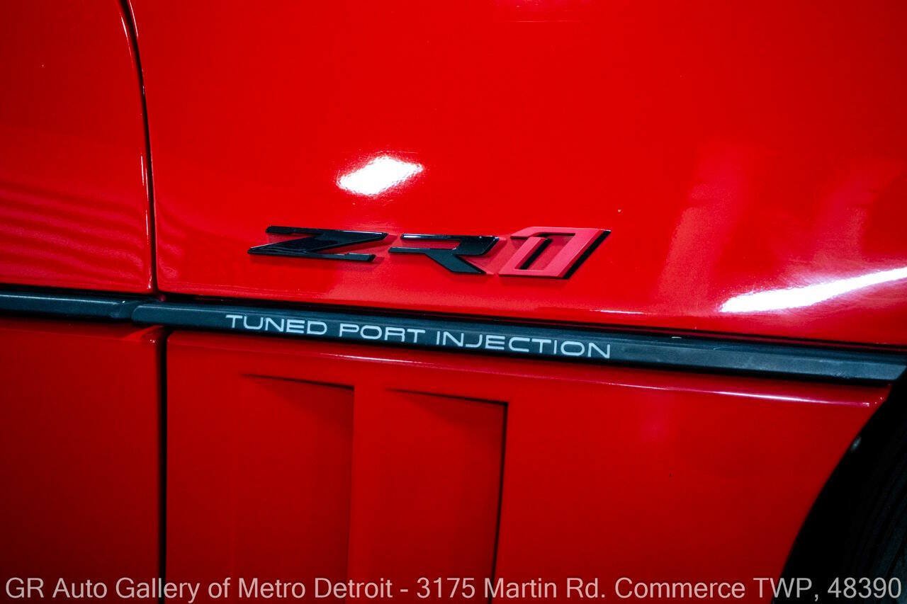 Used 1990 Chevrolet Corvette ZR-1 RWD image 29