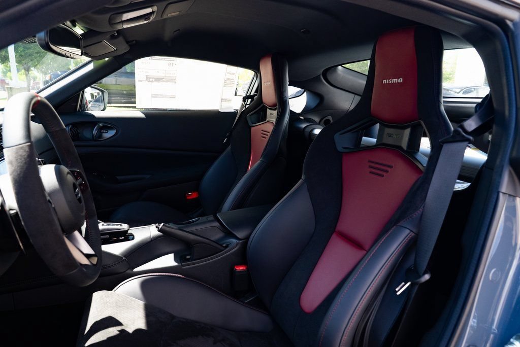 New 2024 Nissan Z Performance w/ Floor Mat Package RWD image 18