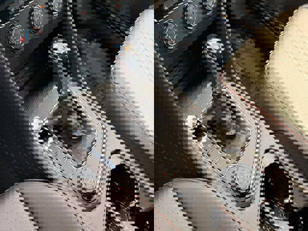 Used 2024 Volkswagen Tiguan Wolfsburg Edition image 23