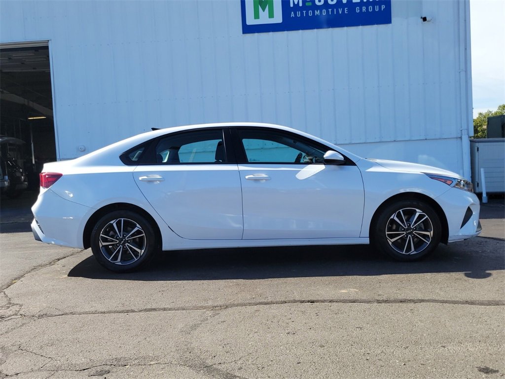 Used 2023 Kia Forte LXS image 6