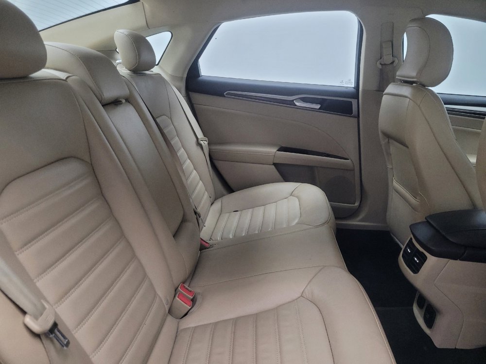 Used 2016 Ford Fusion Energi SE FWD image 19