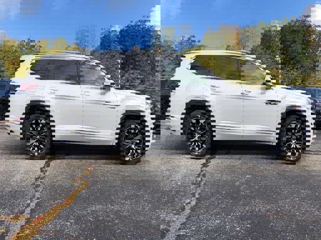 New 2025 Volkswagen Atlas SEL Premium R-Line image 8