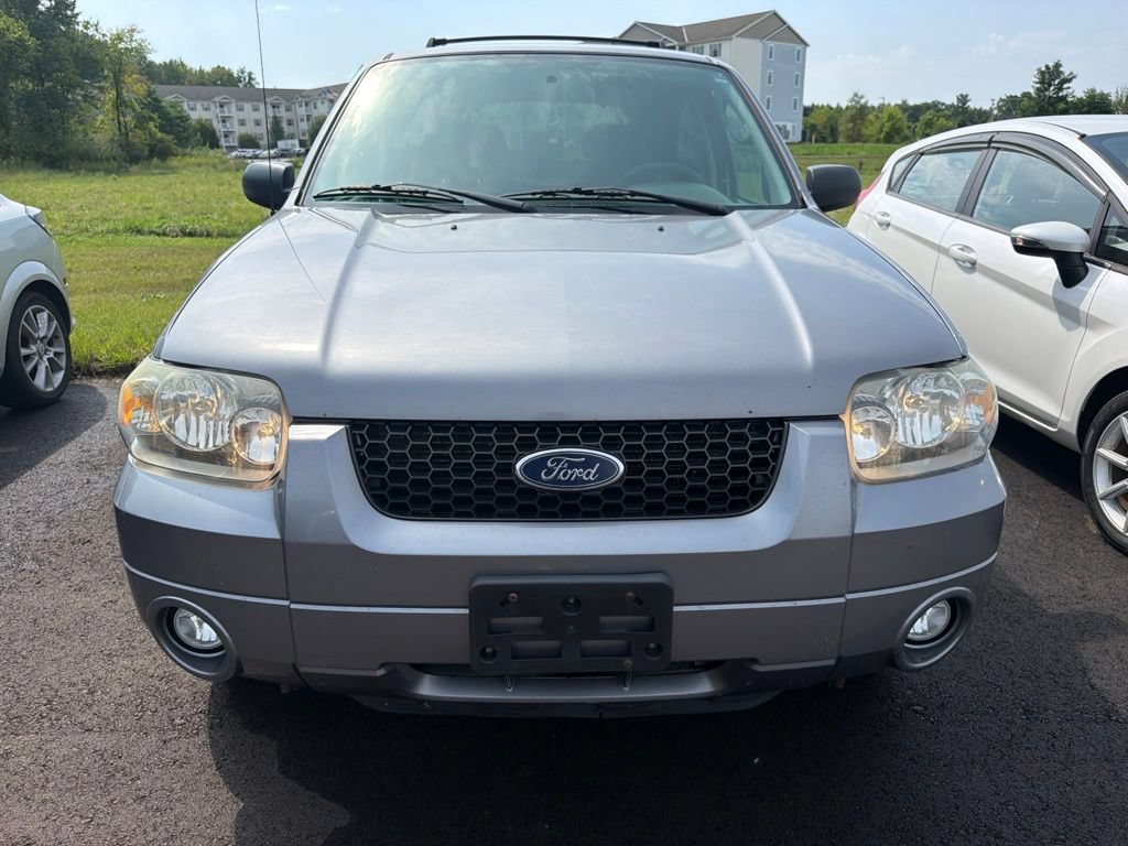 Used 2007 Ford Escape XLT FWD image 2