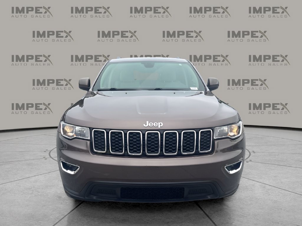 Used 2017 Jeep Grand Cherokee Laredo w/ Quick Order Package 23E AWD/4WD image 8