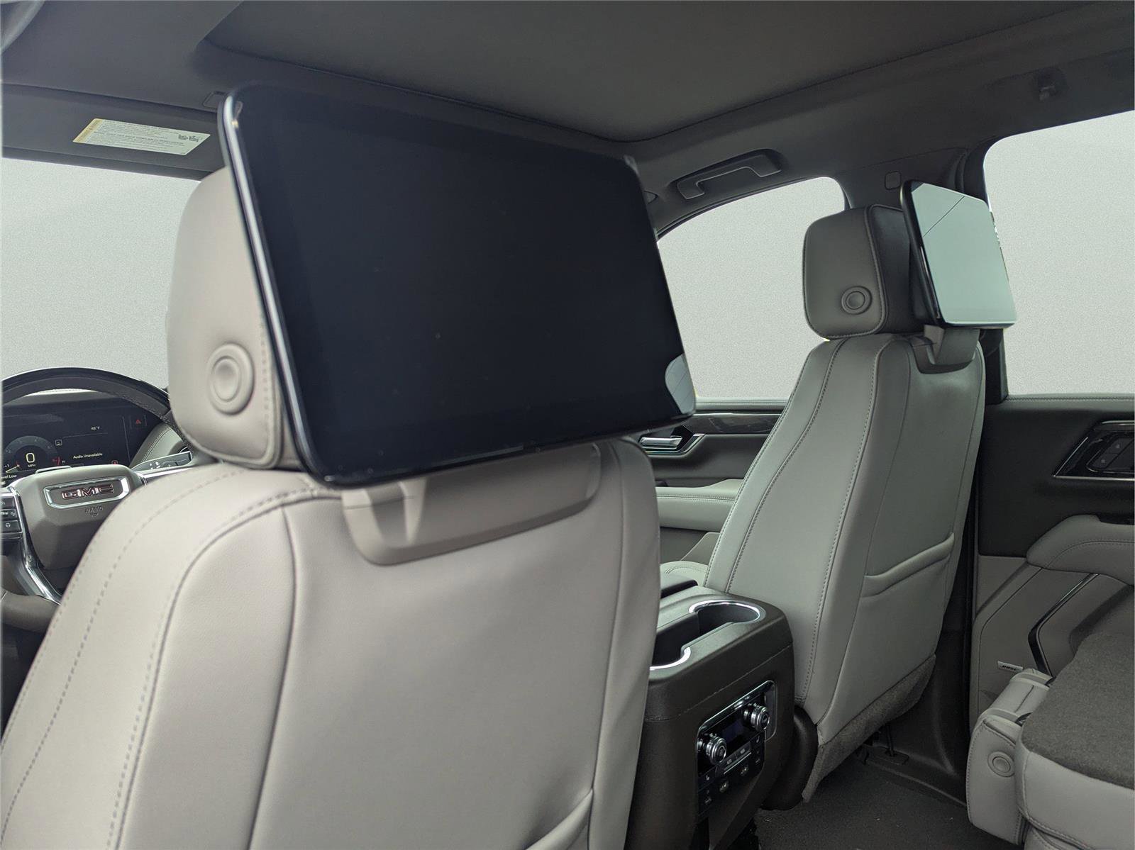 New 2026 GMC Yukon XL Elevation image 26