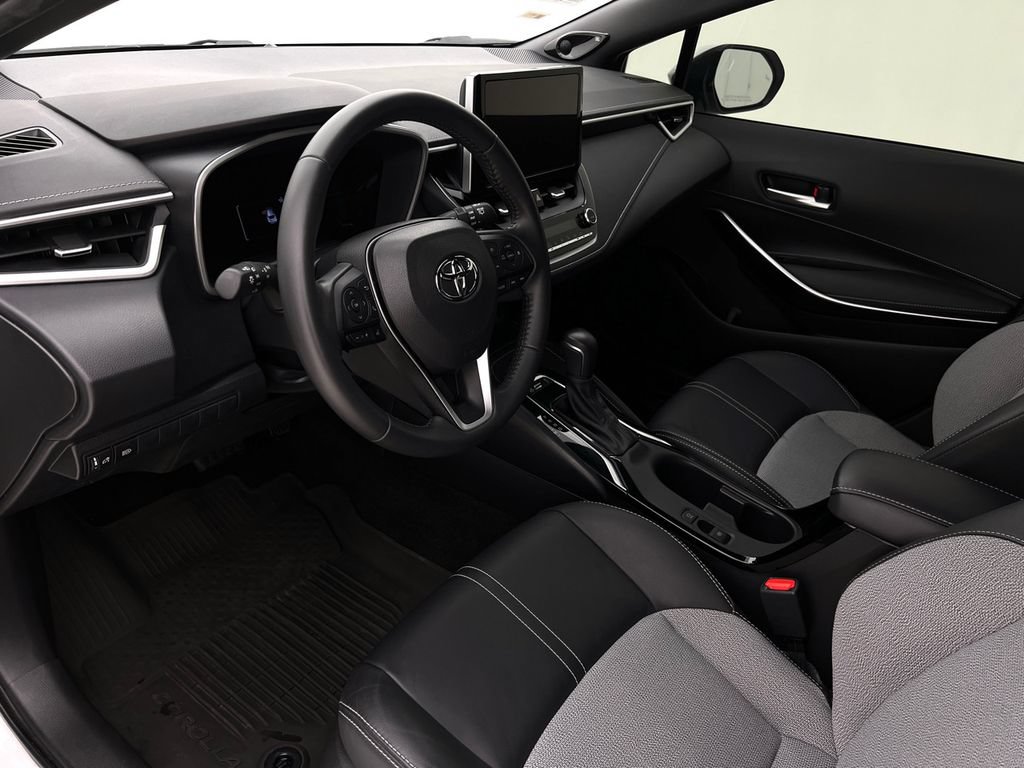 Used 2024 Toyota Corolla XSE FWD image 12