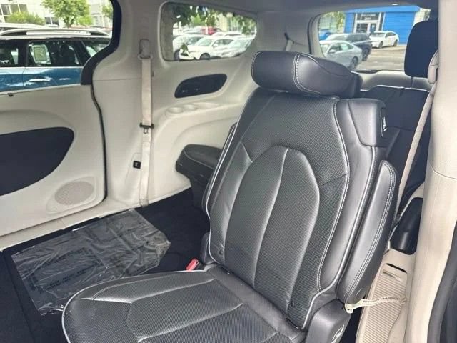 Used 2019 Chrysler Pacifica Limited FWD image 22