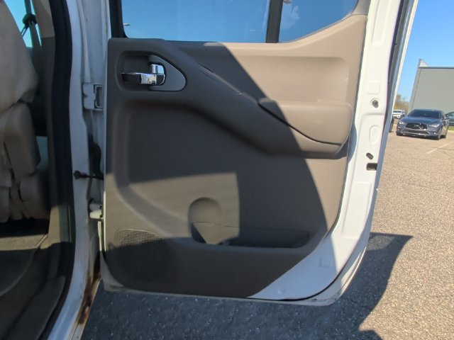 Used 2012 Nissan Frontier SV AWD/4WD image 26