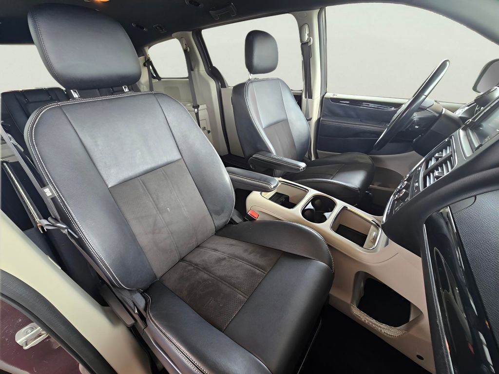 Used 2020 Dodge Grand Caravan SXT FWD image 44