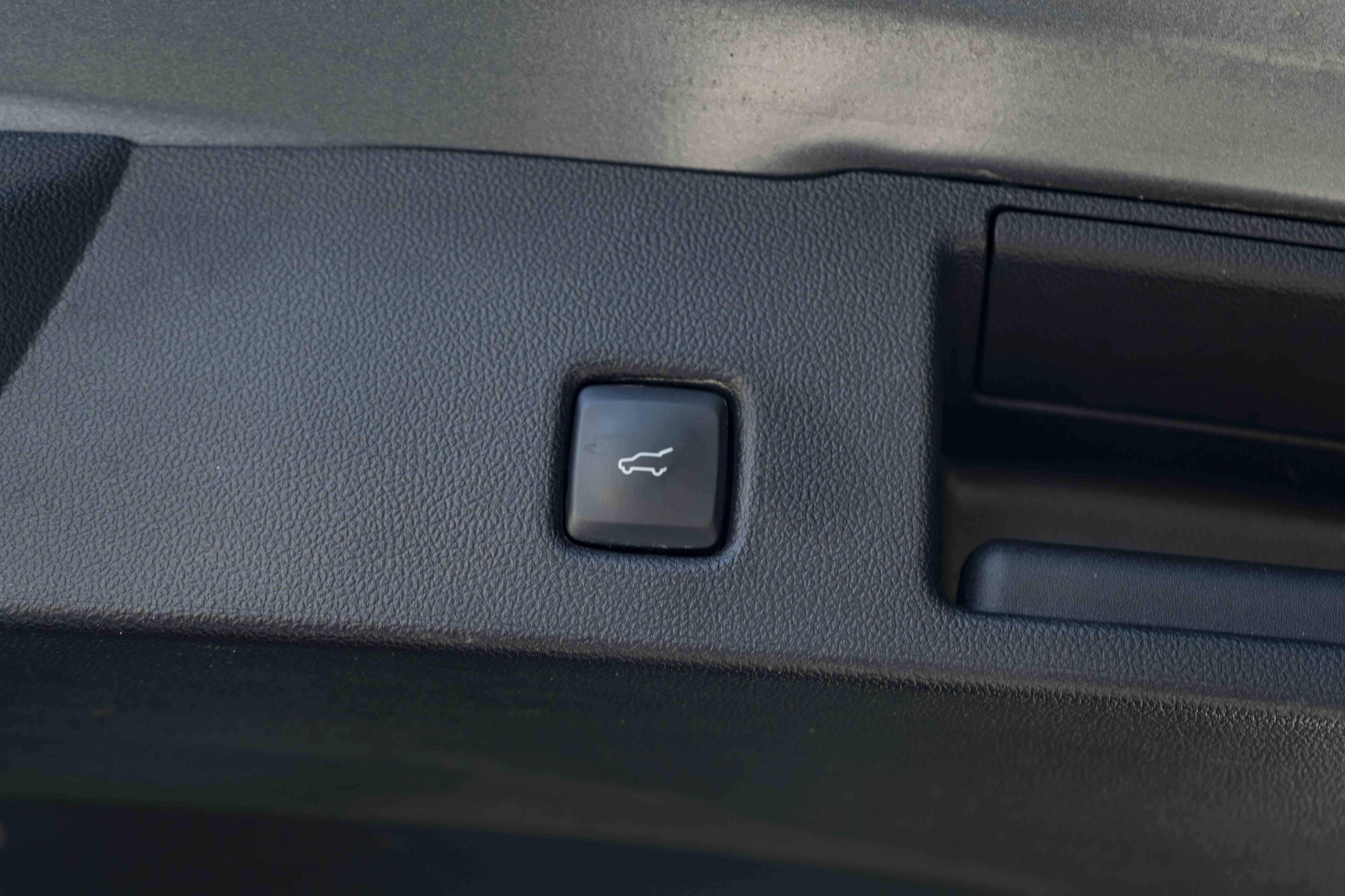Used 2025 Ford Escape ST-Line Select AWD/4WD image 41