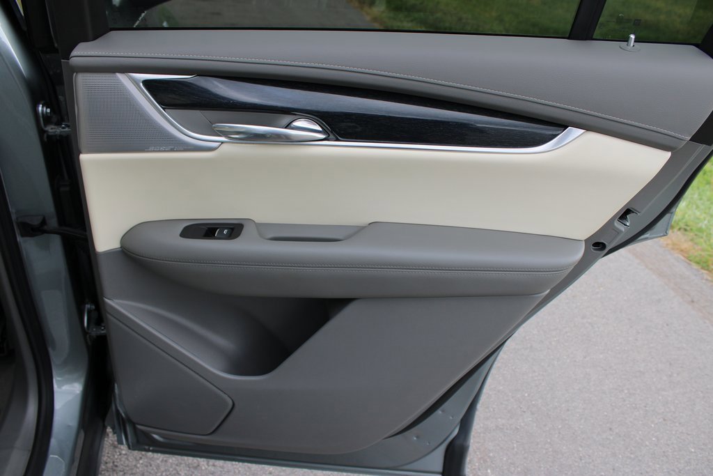 Used 2023 Cadillac XT6 Premium Luxury image 24