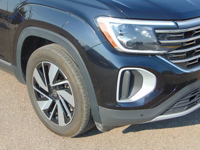 Used 2025 Volkswagen Atlas SEL AWD/4WD image 2