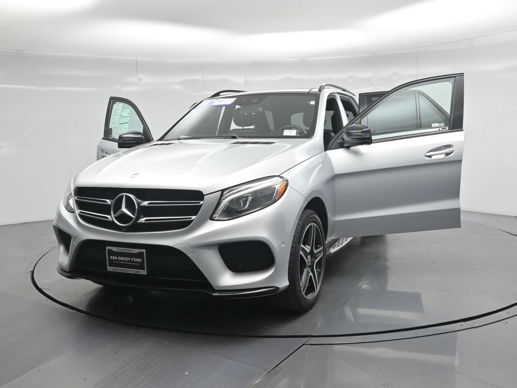 Used 2019 Mercedes-Benz GLE 400 4MATIC image 32