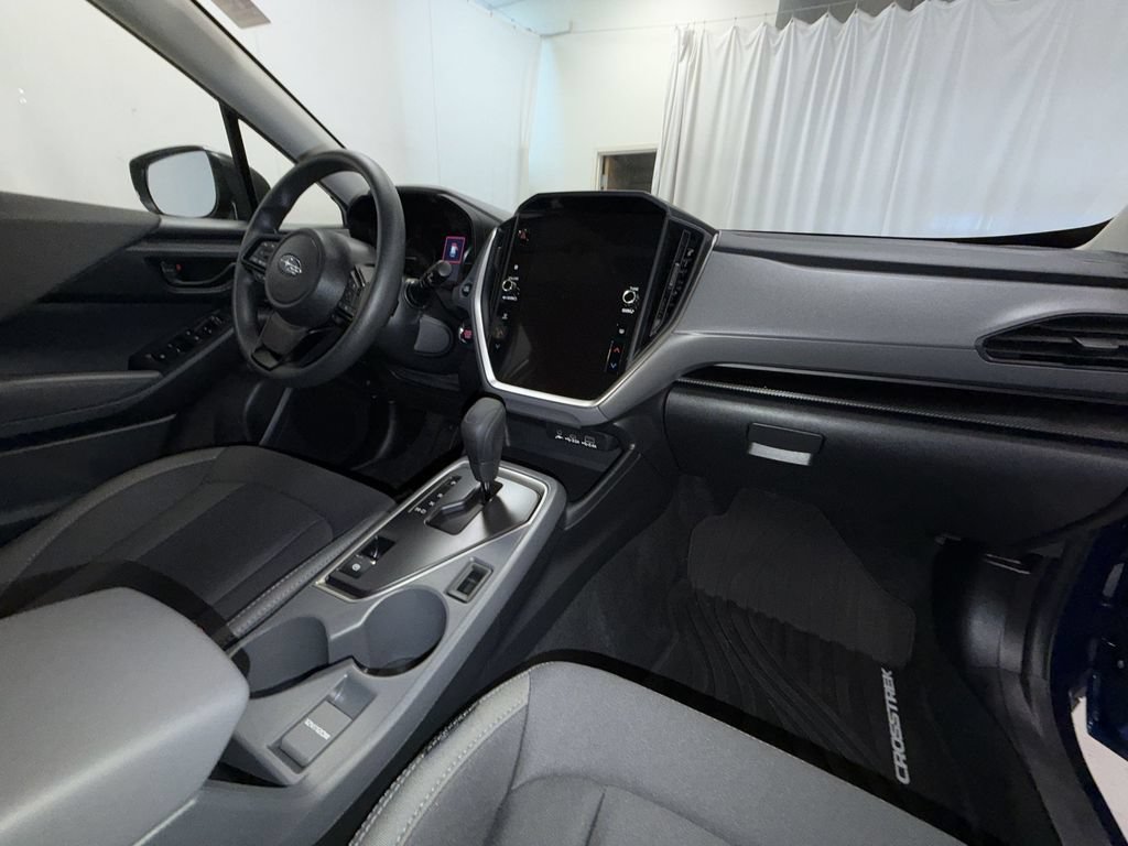 Used 2025 Subaru Crosstrek 2.5i Premium AWD/4WD image 18