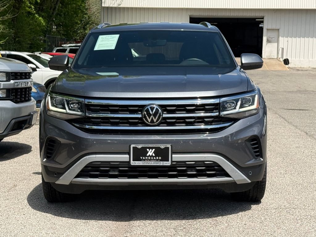 Used 2023 Volkswagen Atlas Cross Sport SE w/ Black Wheel Package image 4