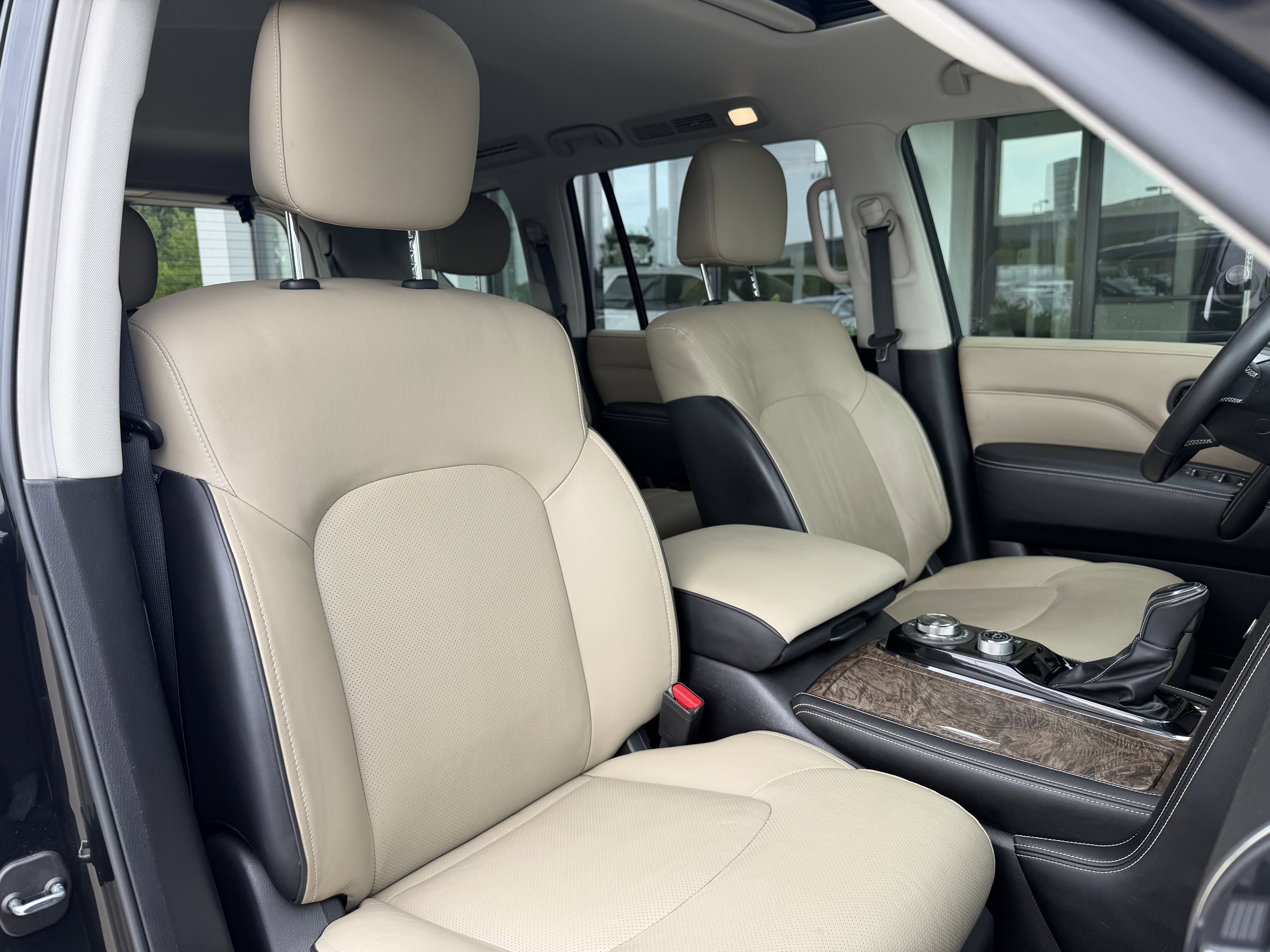 Used 2021 INFINITI QX80 Premium Select w/ Cargo Package AWD/4WD image 23