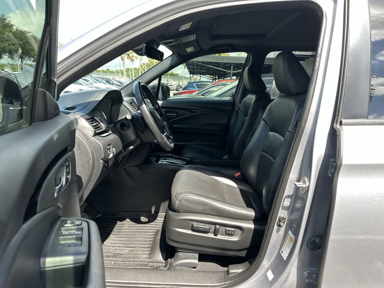 Used 2019 Honda Passport Touring image 2