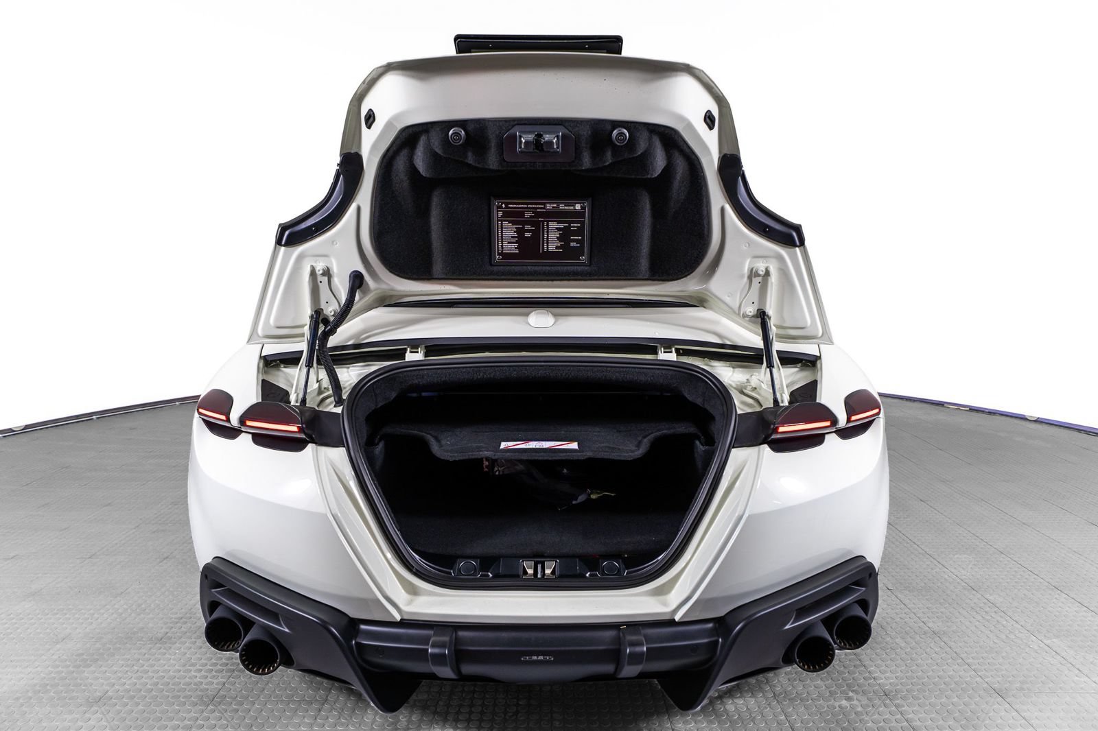 Certified 2025 Ferrari Roma Spider RWD image 39
