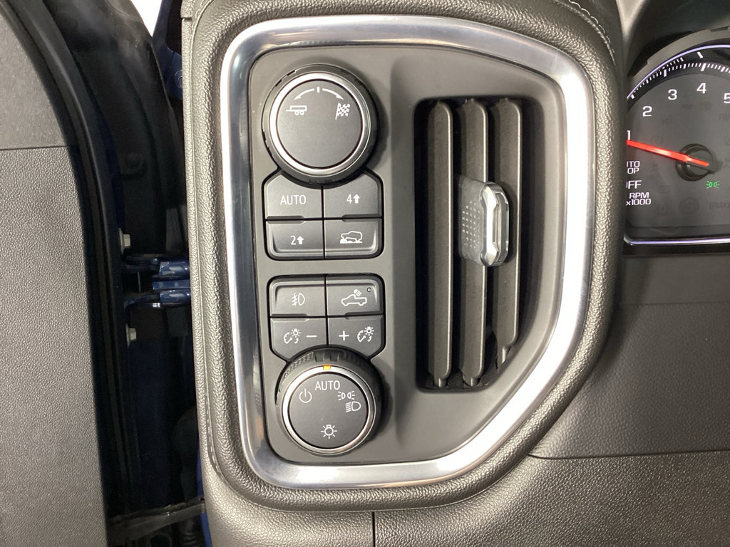 Used 2019 Chevrolet Silverado 1500 RST w/ All-Star Edition AWD/4WD image 19
