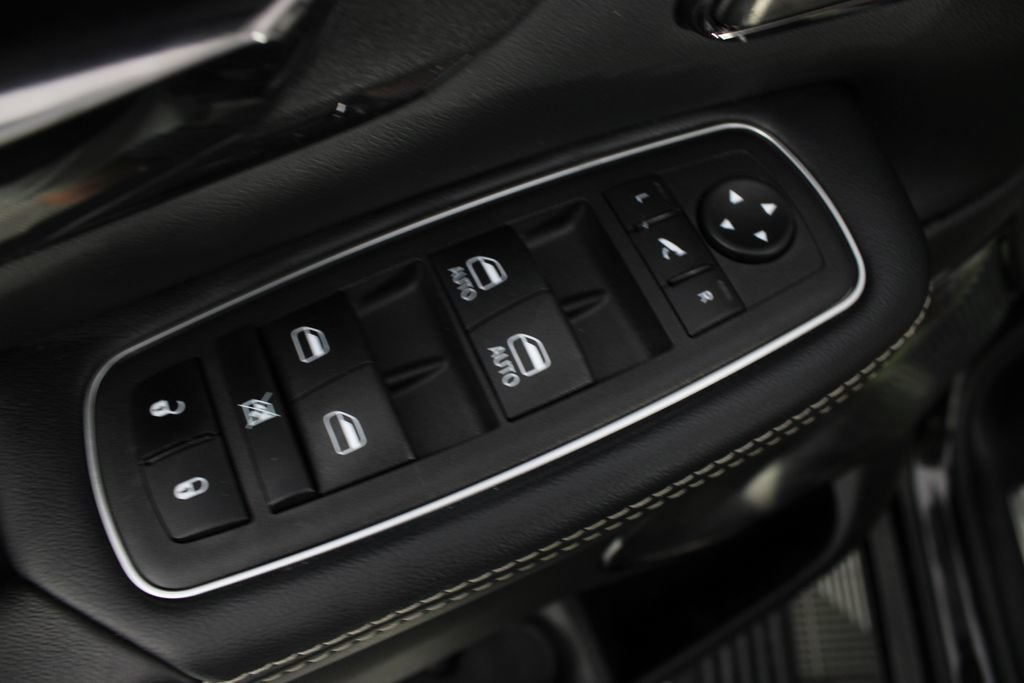 Used 2024 RAM 1500 Limited AWD/4WD image 18