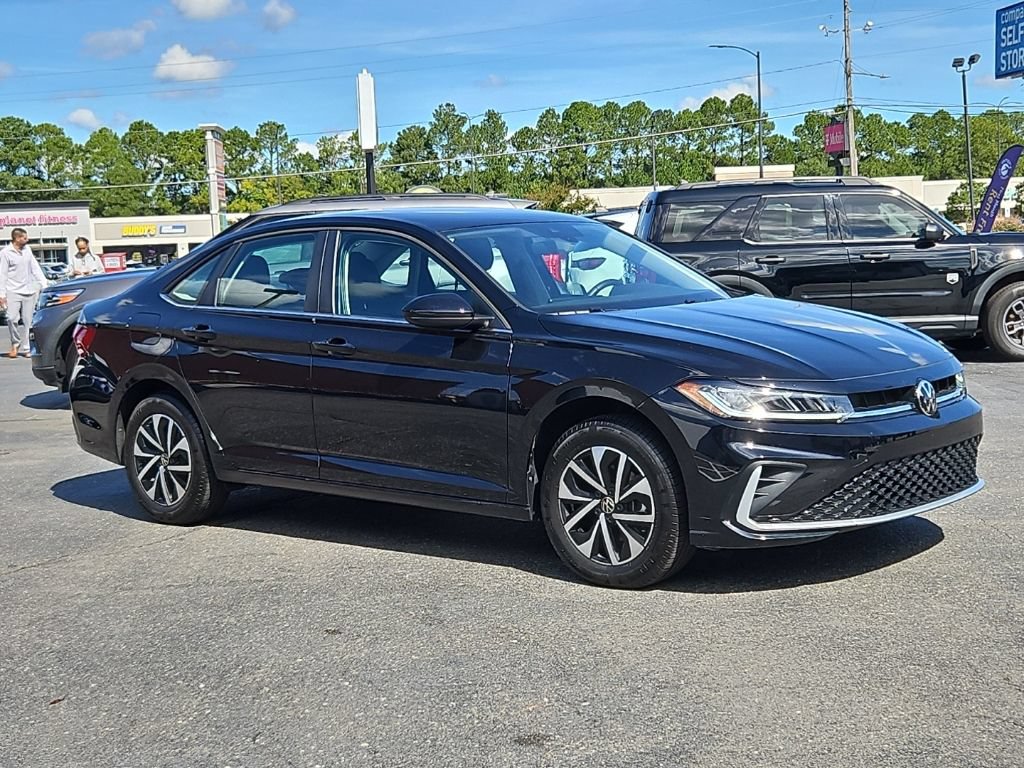 Used 2025 Volkswagen Jetta S FWD image 1