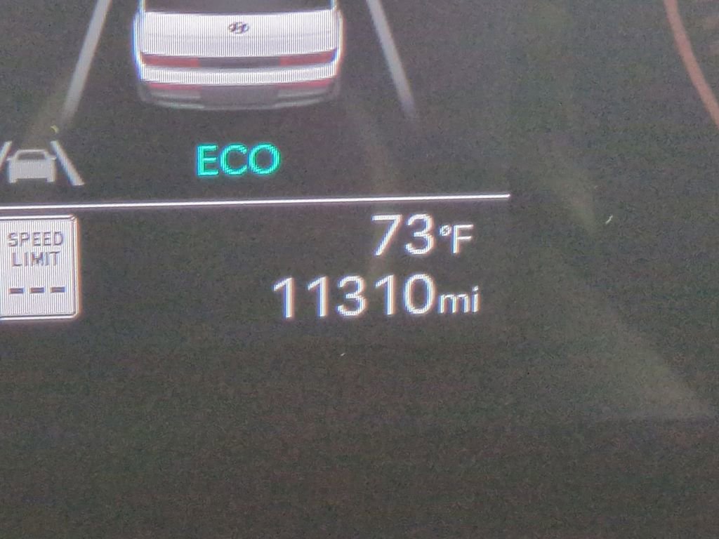 Certified 2025 Hyundai Santa Fe SEL image 36