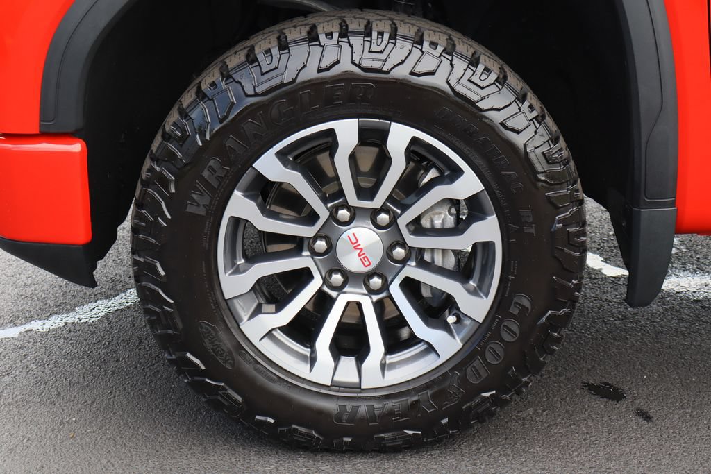 Certified 2021 GMC Sierra 1500 AT4 w/ AT4 Value Package AWD/4WD image 33