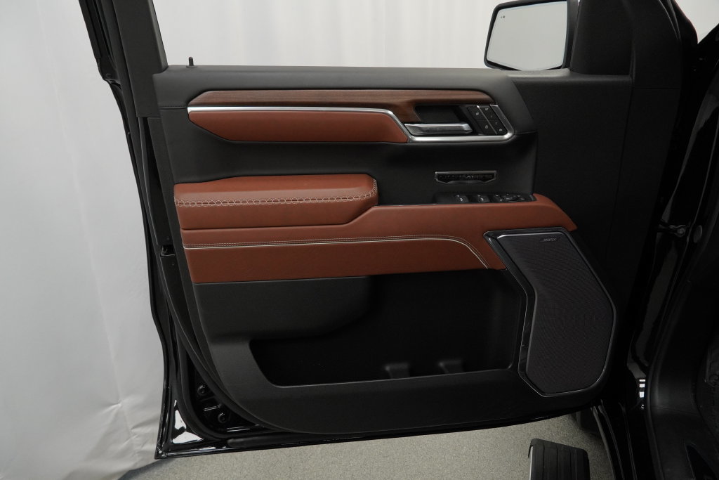 Certified 2025 GMC Sierra 1500 Denali Ultimate AWD/4WD image 29