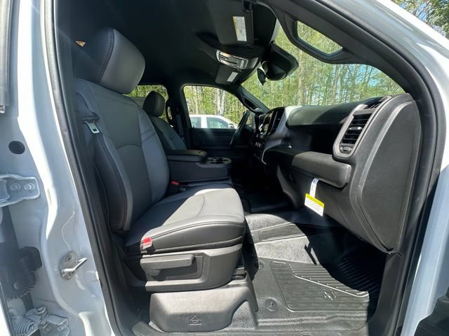 New 2026 RAM 5500 Tradesman w/ Chrome Appearance Group AWD/4WD image 25