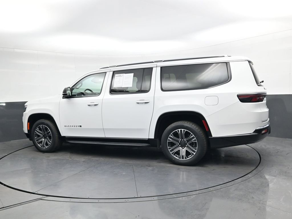 Used 2024 Jeep Wagoneer L Series II w/ Flexible Seating Group image 7
