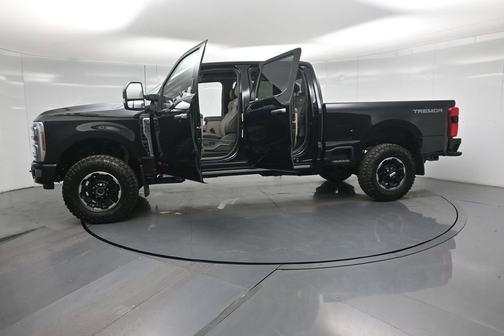 New 2026 Ford F350 Platinum w/ Platinum Plus Package image 34