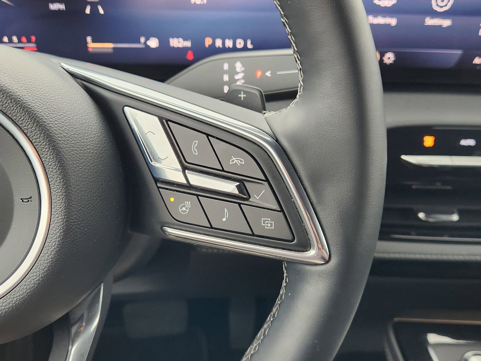 Used 2025 Buick Enclave Avenir w/ Trailering Package, 5000 lbs. image 33