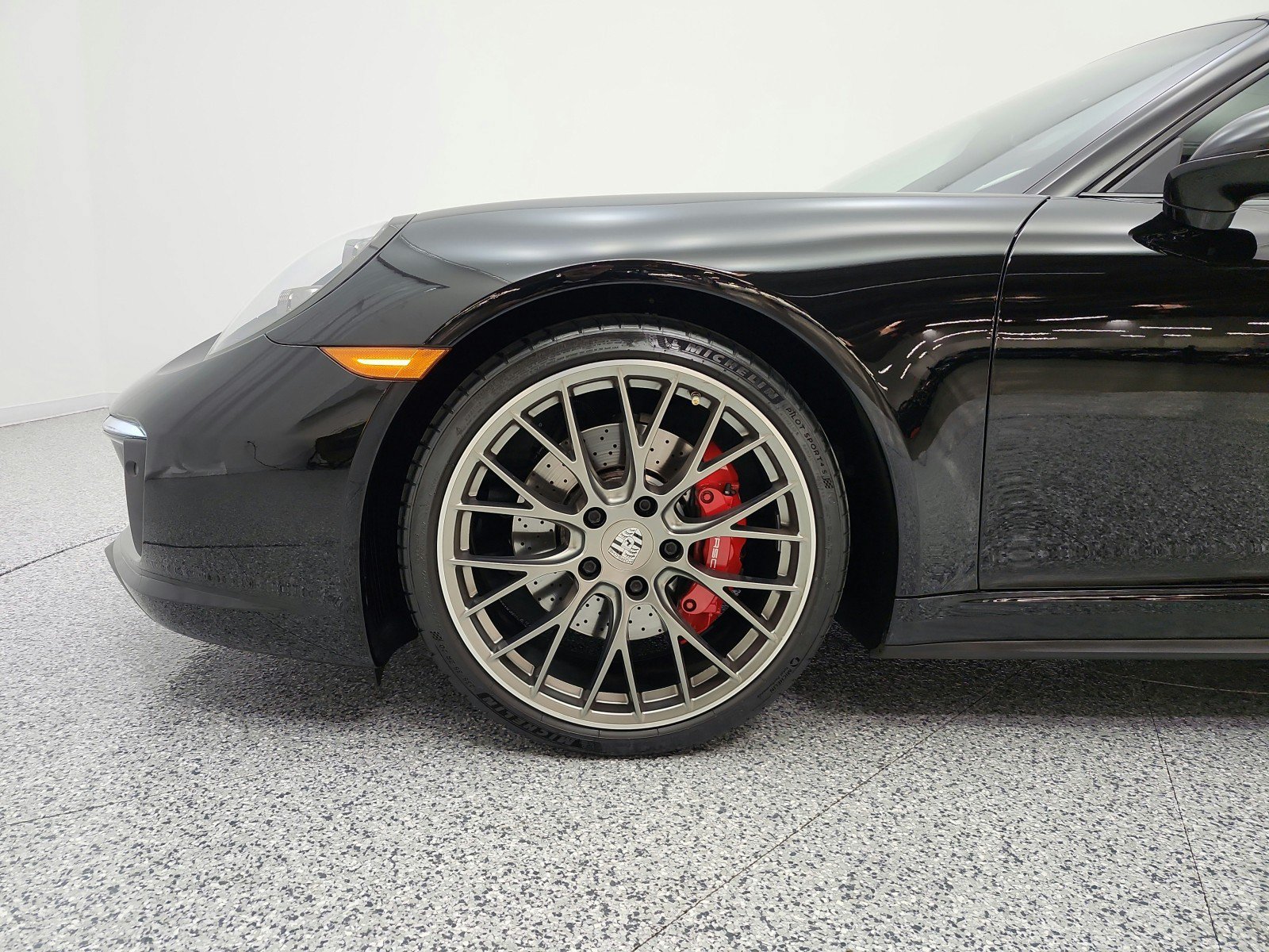 Used 2018 Porsche 911 Carrera 4S AWD/4WD image 30