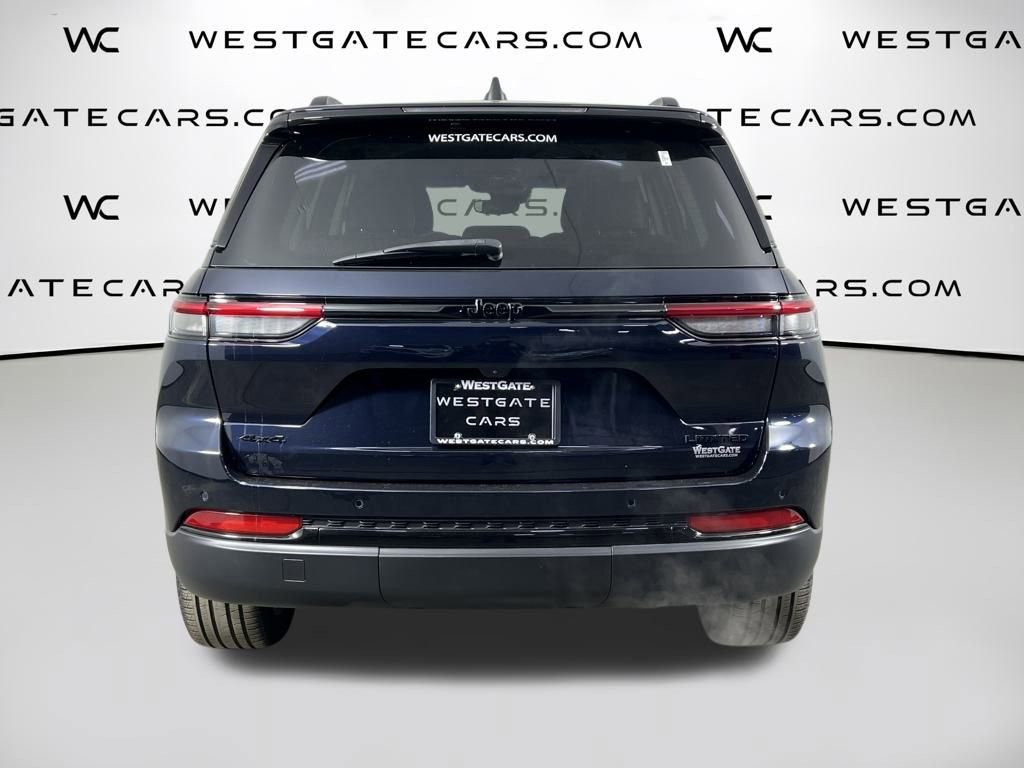 Used 2024 Jeep Grand Cherokee Limited w/ Black Appearance Package image 4