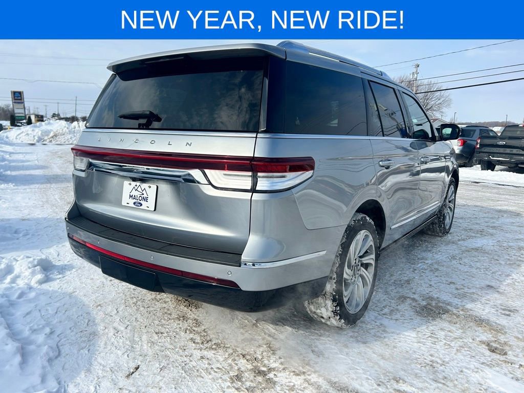 Used 2024 Lincoln Navigator Premiere image 6