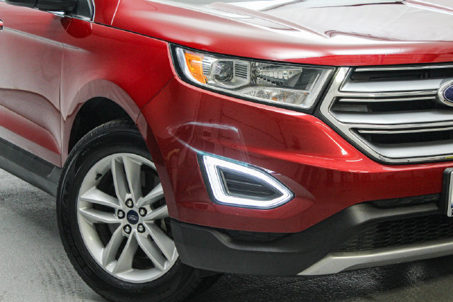 Certified 2018 Ford Edge SEL w/ Equipment Group 201A AWD/4WD image 2