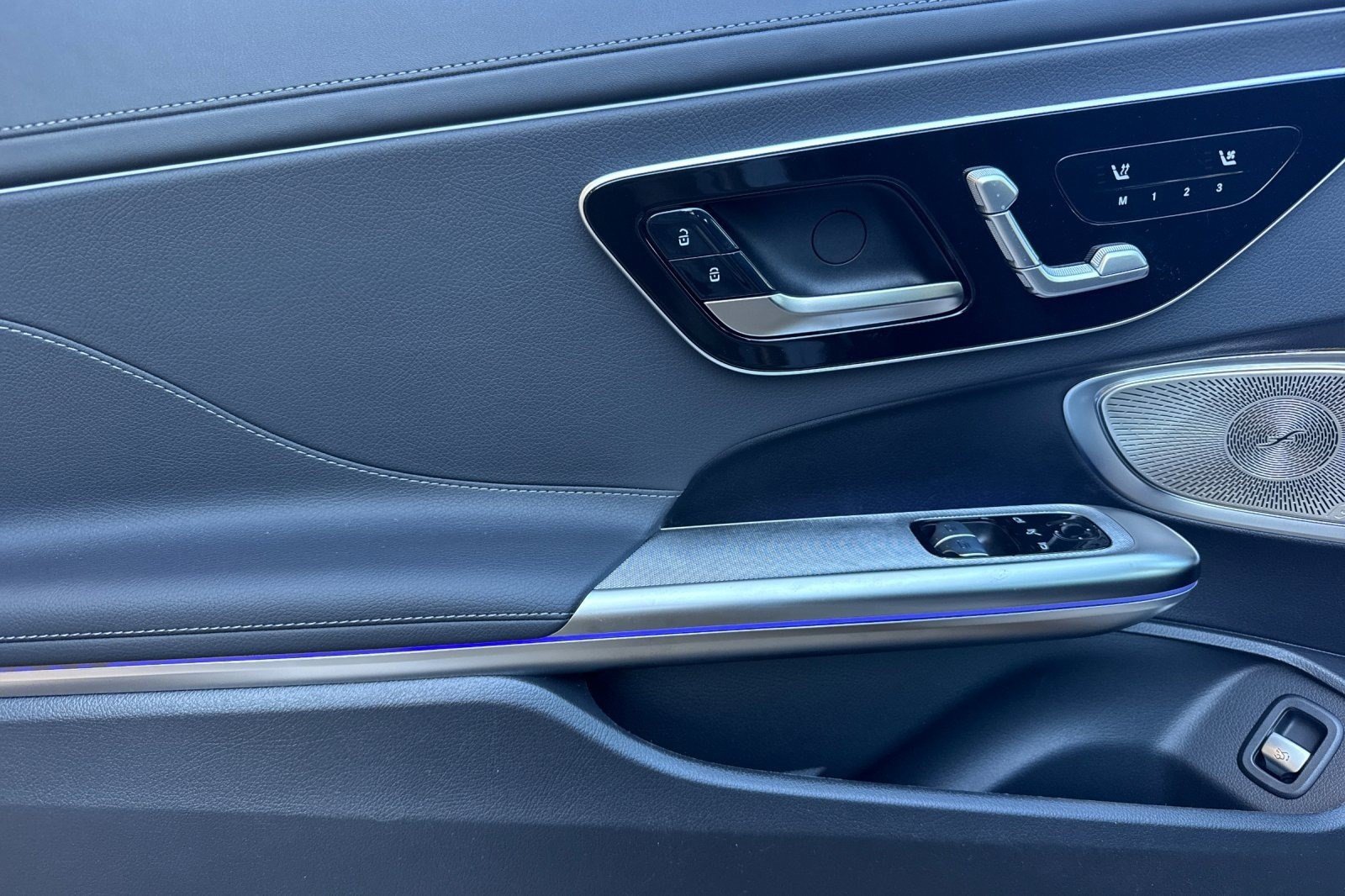 New 2026 Mercedes-Benz CLE 300 4MATIC Coupe image 13