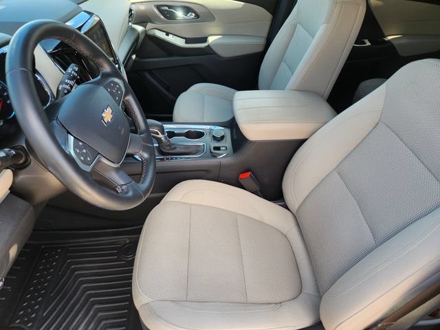 Used 2023 Chevrolet Traverse LT FWD image 13