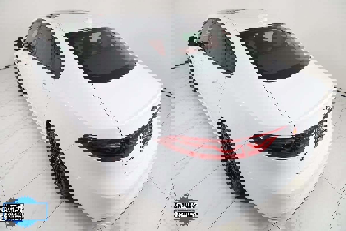 Used 2023 Jaguar XF R-Dynamic SE image 32