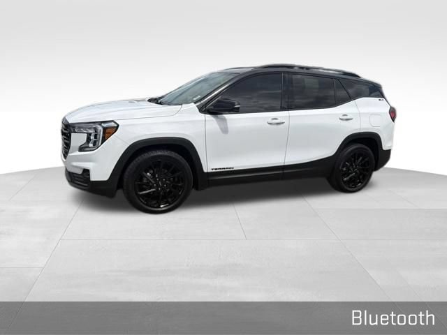 Used 2023 GMC Terrain SLT w/ Tech Package FWD image 7