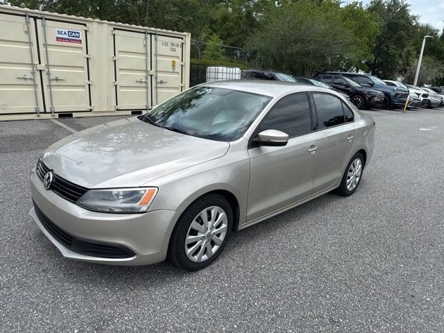 Used 2014 Volkswagen Jetta SE FWD image 1