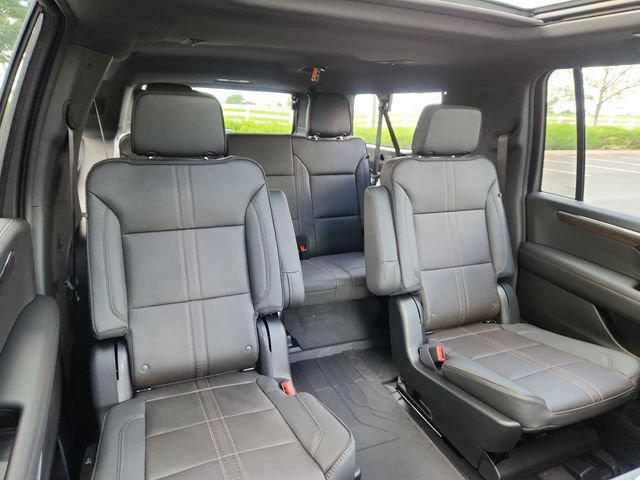 New 2026 Chevrolet Suburban High Country AWD/4WD image 17