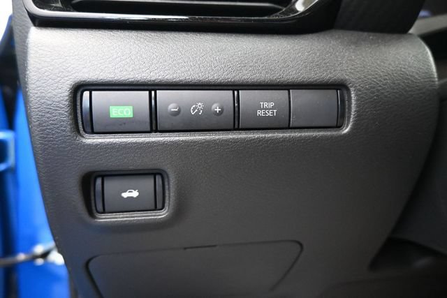 Used 2025 Nissan Sentra SR w/ Trunk Package FWD image 33