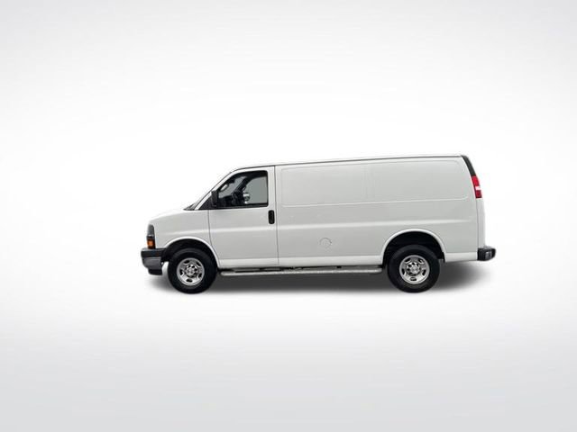 Used 2023 Chevrolet Express 2500 w/ Driver Convenience Package image 6