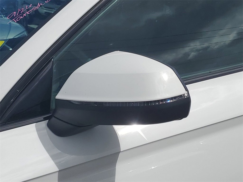 Used 2020 Audi Q5 Prestige image 11