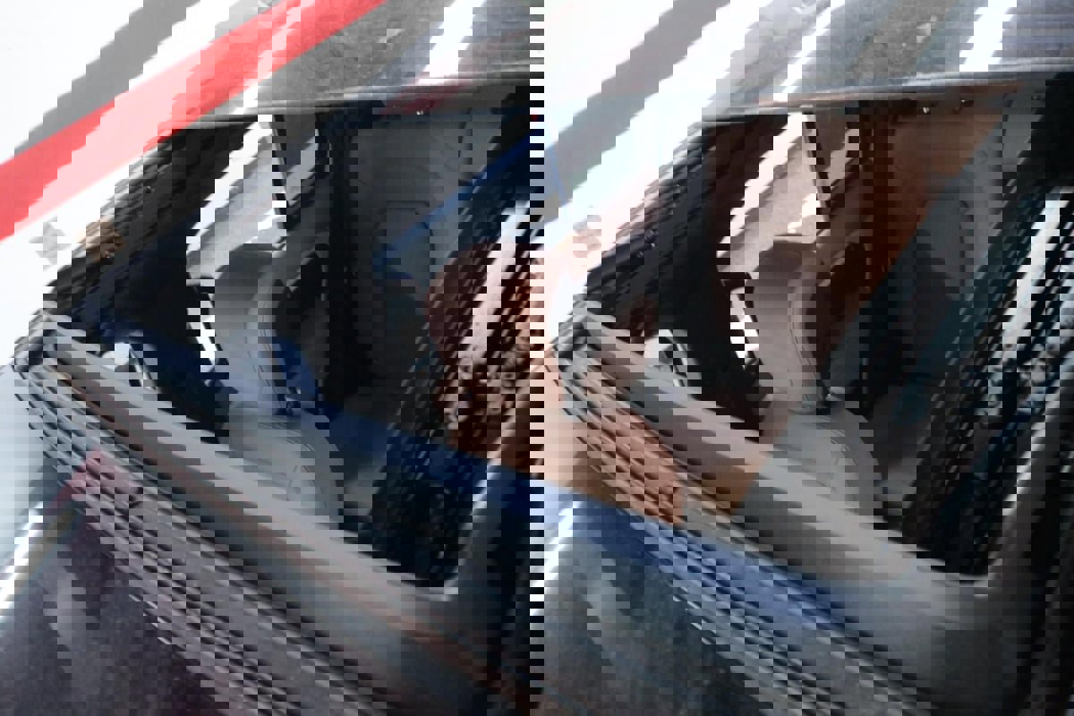 Used 2023 Land Rover Defender 110 V8 image 17