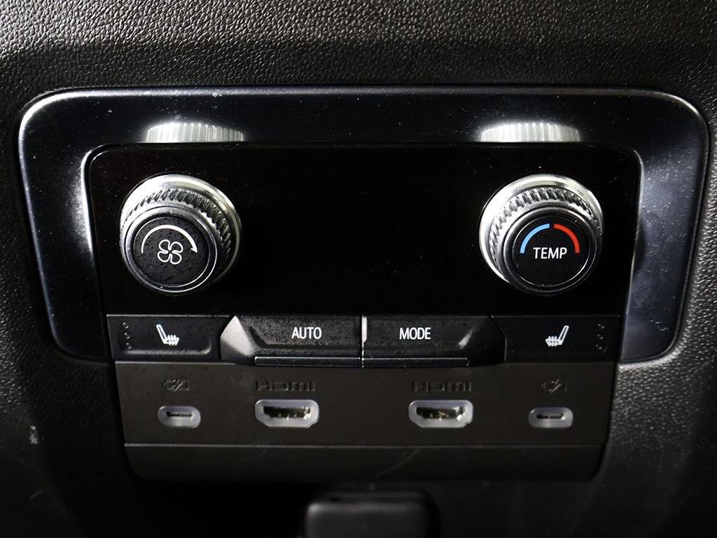 Used 2023 GMC Yukon Denali Ultimate w/ LPO, Floor Liner Package image 49