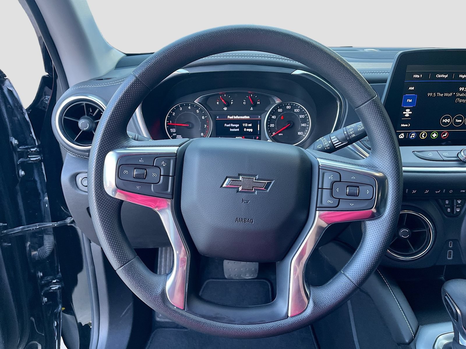 Used 2025 Chevrolet Blazer LT FWD image 11
